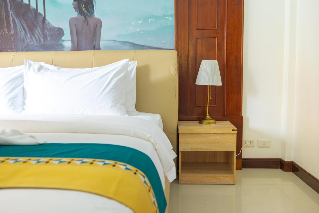 Phuket Kana International Hotel普吉岛卡娜国际酒店 Rawai Exterior photo