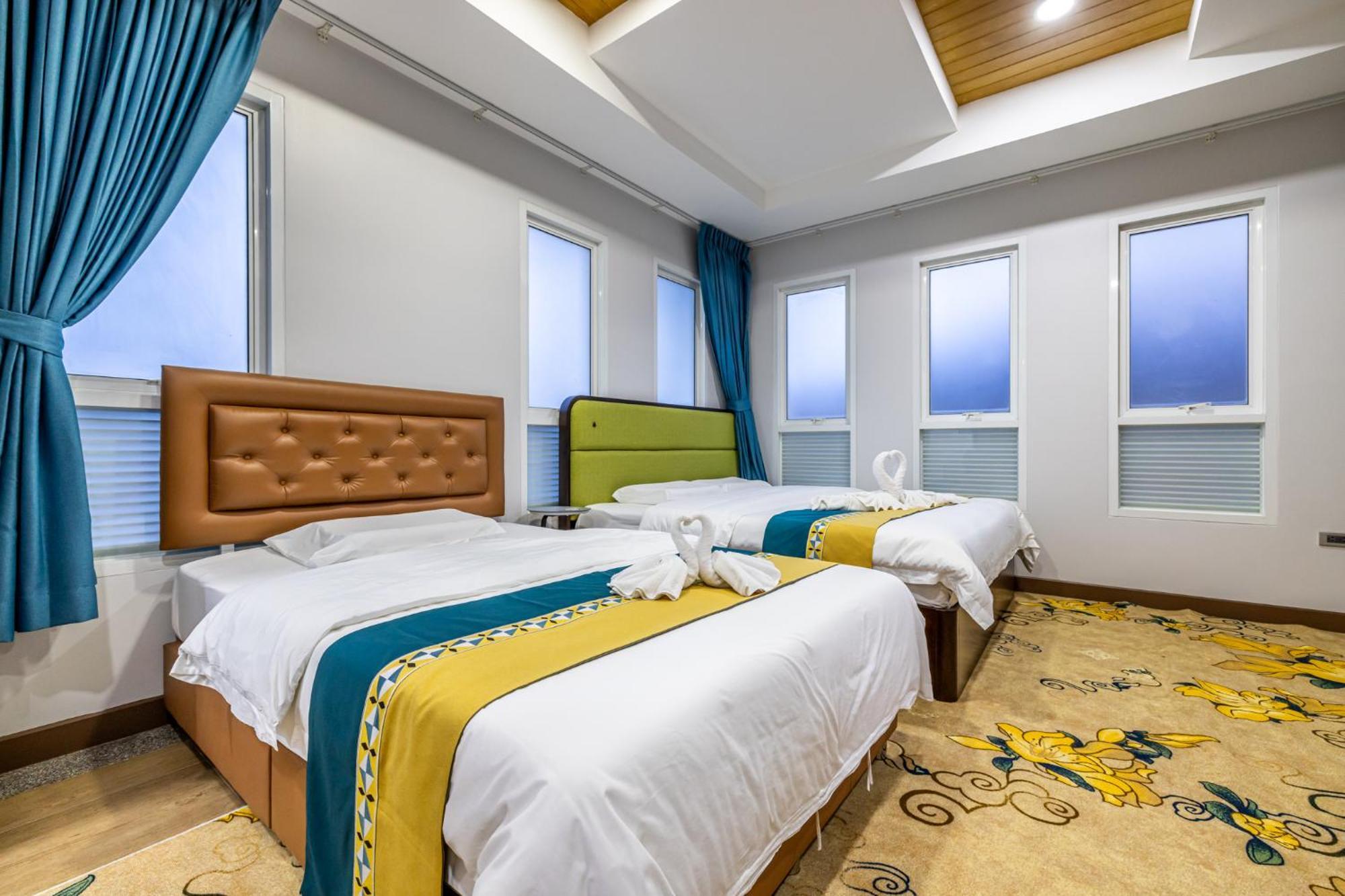 Phuket Kana International Hotel普吉岛卡娜国际酒店 Rawai Exterior photo